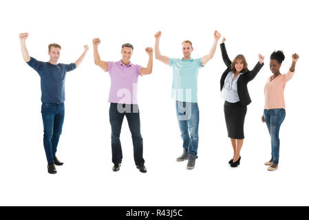 Creative Business Team mit erhobenen Armen Erfolge feiern Stockfoto