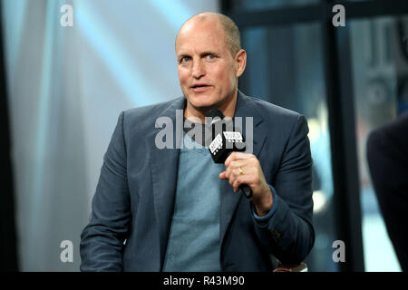 NEW YORK, NY - 17. Oktober: Bauen präsentiert Woody Harrelson diskutieren den Film "Lbj" am Bau Studio am 17. Oktober 2017 in New York City. (Foto von Steve Mack/S.D. Mack Bilder) Stockfoto