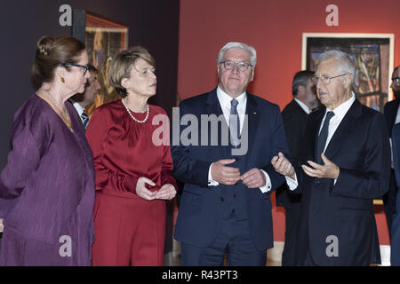 Eröffnung der Ausstellung "Beckmann. Exil Zahlen" am National Museum Thyssen-Bornemisza in Madrid, Spanien mit: Deutsche Präsident Frank-Walter Steinmeier, Frau Elke Buedenbender Wo: Madrid, Spanien Wann: 24 Okt 2018 Credit: Oscar Gonzalez/WENN.com Stockfoto