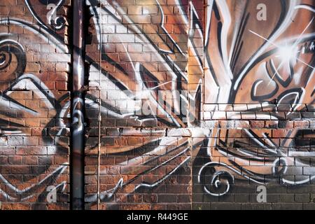 Graffiti an der Wand eines Hauses Stockfoto