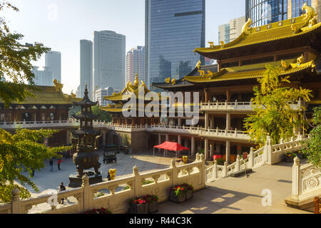 Jing'an Tempel chinesischen buddhistischen Tempel auf der West Nanjing Road in Shanghai, China Stockfoto