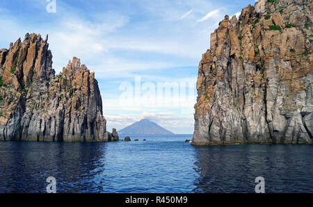 Äolische Inseln - basiluzzo und spinazzola Stockfoto