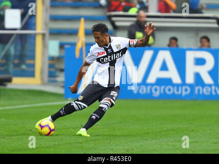 Sassuolo, Italien. 25. November 2018. Foto Francesca Soli/LaPresse 25 Novembre 2018 Parma, Italia sport calcio Parma vs Sassuolo - Campionato di calcio Serie A TIM 2018/2019 - stadio Tardini. Nella Foto: Bruno Alves Foto Francesca Soli/LaPresse November 25th, 2018 Parma, Italien Sport Fussball Parma vs Sassuolo - Italienische Fußball-Liga einen TIM 2018/2019 - tardini Stadium. In der Pic: Bruno Alves Credit: LaPresse/Alamy leben Nachrichten Stockfoto