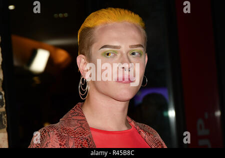 Arrivers Gäste bei den BAFTA Awards 2018 Kinder im Ringlokschuppen am 25. November 2018, London, UK. Stockfoto