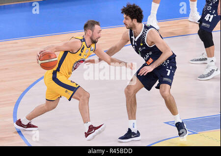 Foto Richard Morgano/LaPresse 25 Novembre 2018 Brescia, Italia Sport Warenkorb Serie A 2018/2019, Germanen Warenkorb Brescia vs Fiat Torino Nella Foto: Giuseppe Poeta Foto Richard Morgano/LaPresse November 25, 2018 Brescia, Italien Sport Warenkorb Serie A 2018/2019, Germanen Warenkorb Brescia Fiat Torino Im pic vs: Giuseppe Poeta Stockfoto