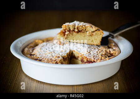 Süße Kuchen mit Marmelade Keramisch Stockfoto