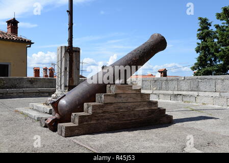 Cannon in Labin, Kroatien Stockfoto