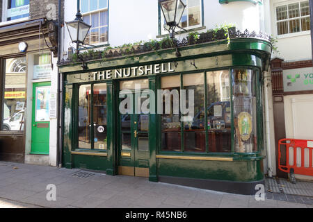 Der nussschale Pub, Bury St. Edmunds, Suffolk, England Stockfoto