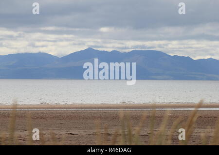 Blick auf die Insel Arran von Royal Troon Golf Club Stockfoto