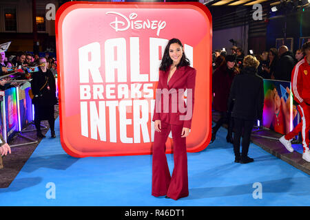 Gal Gadot Teilnahme an der Ralph Pausen im Internet europäische Premiere im Curzon Mayfair, London statt. Stockfoto