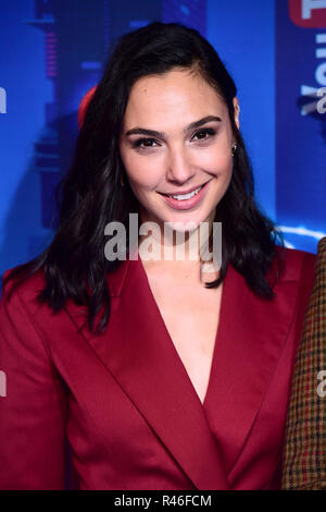 Gal Gadot Teilnahme an der Ralph Pausen im Internet europäische Premiere im Curzon Mayfair, London statt. Stockfoto