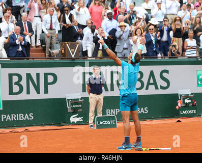 Spanischer Tennisspieler Rafael Nadal feiert Sieg bei den French Open 2018, Paris, Frankreich Stockfoto