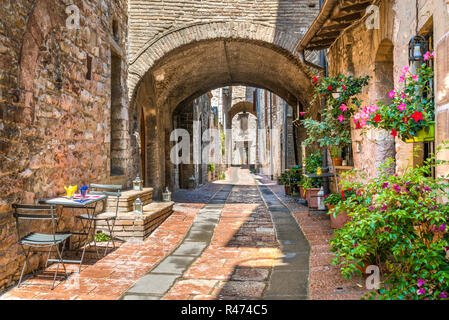 Ein malerischer Anblick in Assisi. Provinz Perugia, Umbrien, Italien. Stockfoto