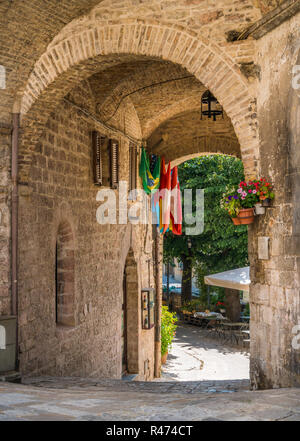 Ein malerischer Anblick in Assisi. Provinz Perugia, Umbrien, Italien. Stockfoto