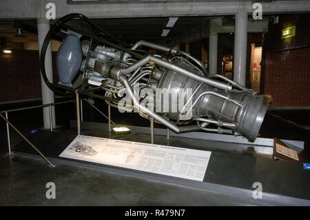 Einige der Exponate wie der V2-Rakete auf La Coupole unterirdische Betonbunker in einen Hügel, wo die Nazis launc gebaut Stockfoto