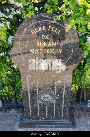 PC Ronan McCloskey Memorial, Dudden Hill Lane, Neasden, London Borough von Brent, Greater London, England, Vereinigtes Königreich Stockfoto