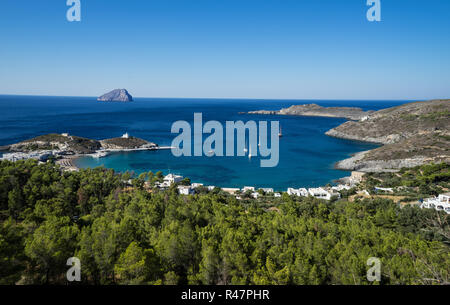 Das malerische Dorf Kapsali in Kythira Island, Griechenland, von oben gesehen. Stockfoto