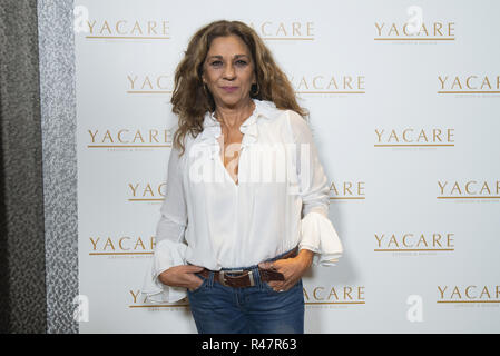 Sängerin Lolita Flores besucht die Yacare neue Kollektion Fotoauftrag bei Yacare Store bietet: Lolita Flores Wo: Madrid, Spanien Wann: 25 Okt 2018 Credit: Oscar Gonzalez/WENN.com Stockfoto