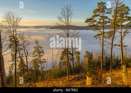 Sonnenaufgang über dem Meer von u 200 bu 200 bclouds Stockfoto