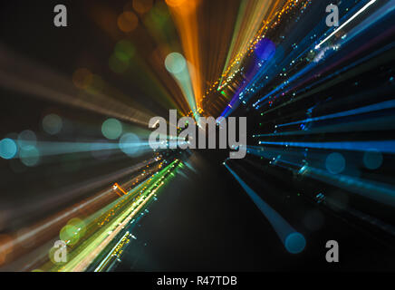 Abstrakte Zoom Blur Stadt bokeh Lichter Hintergrund Stockfoto