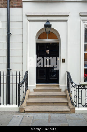 Das alte Haus von Sir Robert Walpole längste Zeit unter Premierminister von Großbritannien serviert, 5 Arlington Street, London, England Stockfoto