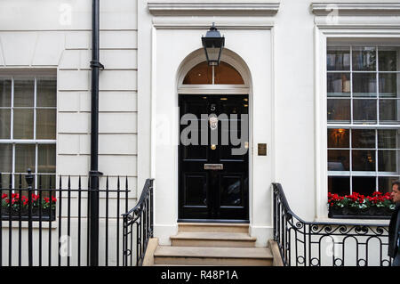 Das alte Haus von Sir Robert Walpole längste Zeit unter Premierminister von Großbritannien serviert, 5 Arlington Street, London, England Stockfoto