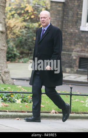 London, Großbritannien. 26. November 2018. Chris Grayling MP Staatssekretär für Verkehr, kommt an der Downing Street Credit: Amer ghazzal/Alamy leben Nachrichten Stockfoto