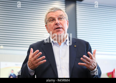 IOC Thomas Bach, 25. November 2018: Internationale Olympische Komitee Präsident Thomas Bach besucht die Ajinomoto National Training Center in Tokio, Japan. Credit: YUTAKA/LBA SPORT/Alamy leben Nachrichten Stockfoto