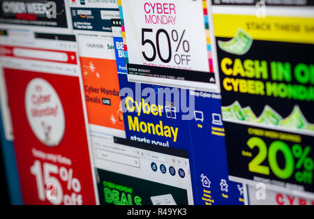 USA. 26. November 2018. Ein Potpourri von Websites aus einer Melange von Einzelhändlern, die ihre Cyber Monday Umsatz am Montag, 26. November 2018. Nach retail tracking Firma ShopperTrak store Visits am Schwarzen Freitag zeigten einen Rückgang von 1,7 % im letzten Jahr, Online shopping Fußverkehr ersetzt. Online Umsatz erreichte einen Höchststand von $ 6,22 Mrd. am Schwarzen Freitag laut Adobe Analytics Tracking. (Â© Richard B. Levine) Credit: Richard Levine/Alamy leben Nachrichten Stockfoto