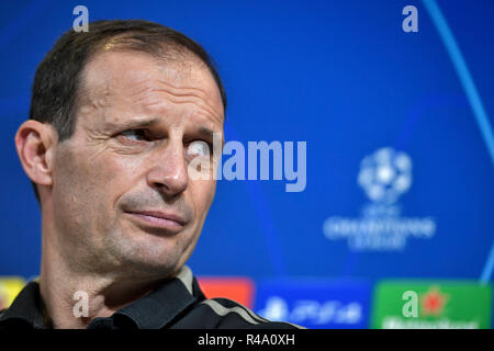 Foto LaPresse/Marco Alpozzi 26/11/2018 Turin (Italia) Sport calcio FC Juventus prima Conferenza della Partita di Champions League Juventus vs Valencia - Champions League Fase ein GIRONI - Gruppo H-Stadio Allianz Stadion Nella Foto: Massimiliano Allegri (Juventus F.C.); Foto LaPresse/Marco Alpozzi 26. November, 2018 Turin (Italien) Sport Fussball FC Juventus Pressekonferenz vor Juventus vs Valencia - Champions League - Gruppe H - Stadio Allianz Stadion im Pic: Massimiliano Allegri (Juventus F.C.); Stockfoto