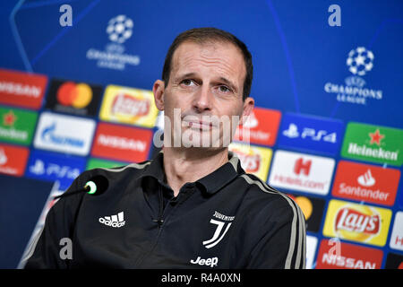 Foto LaPresse/Marco Alpozzi 26/11/2018 Turin (Italia) Sport calcio FC Juventus prima Conferenza della Partita di Champions League Juventus vs Valencia - Champions League Fase ein GIRONI - Gruppo H-Stadio Allianz Stadion Nella Foto: Massimiliano Allegri (Juventus F.C.); Foto LaPresse/Marco Alpozzi 26. November, 2018 Turin (Italien) Sport Fussball FC Juventus Pressekonferenz vor Juventus vs Valencia - Champions League - Gruppe H - Stadio Allianz Stadion im Pic: Massimiliano Allegri (Juventus F.C.); Stockfoto