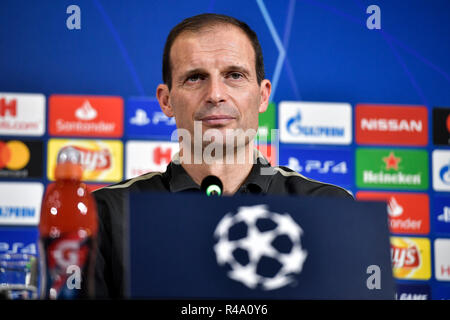 Foto LaPresse/Marco Alpozzi 26/11/2018 Turin (Italia) Sport calcio FC Juventus prima Conferenza della Partita di Champions League Juventus vs Valencia - Champions League Fase ein GIRONI - Gruppo H-Stadio Allianz Stadion Nella Foto: Massimiliano Allegri (Juventus F.C.); Foto LaPresse/Marco Alpozzi 26. November, 2018 Turin (Italien) Sport Fussball FC Juventus Pressekonferenz vor Juventus vs Valencia - Champions League - Gruppe H - Stadio Allianz Stadion im Pic: Massimiliano Allegri (Juventus F.C.); Stockfoto