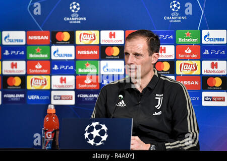 Foto LaPresse/Marco Alpozzi 26/11/2018 Turin (Italia) Sport calcio FC Juventus prima Conferenza della Partita di Champions League Juventus vs Valencia - Champions League Fase ein GIRONI - Gruppo H-Stadio Allianz Stadion Nella Foto: Massimiliano Allegri (Juventus F.C.); Foto LaPresse/Marco Alpozzi 26. November, 2018 Turin (Italien) Sport Fussball FC Juventus Pressekonferenz vor Juventus vs Valencia - Champions League - Gruppe H - Stadio Allianz Stadion im Pic: Massimiliano Allegri (Juventus F.C.); Stockfoto