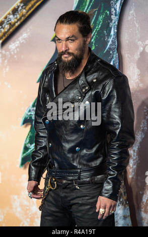 London, Großbritannien. 26. November 2018. Jason Momoa besucht die Weltpremiere von "aquaman" im Cineworld Leicester Square am 26. November 2018 in London, England Credit: Gary Mitchell, GMP-Media/Alamy leben Nachrichten Stockfoto