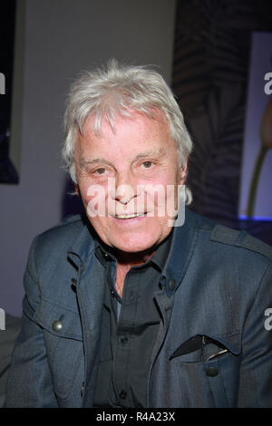 Folker Bohnet, Sprechen im Kult Eiscafé, Hamburg, 17.04.2016 Stockfoto
