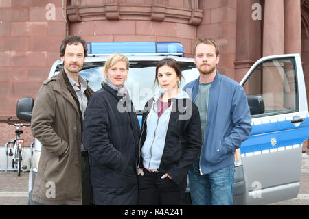 Jörg Hartmann, Anna Schudt, Aylin Tezel, Stefan Konarske, Tatort Dortmund - Sturm, Historisches Rathaus - Friedenplatz, Dortmund, 25.04.2016 Stockfoto