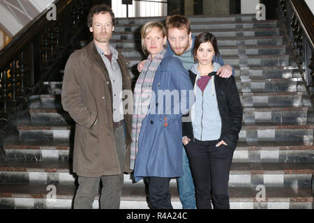 Jörg Hartmann, Anna Schudt, Stefan Konarske, Aylin Tezel, Tatort Dortmund - Sturm, Historisches Rathaus - Friedenplatz, Dortmund, 25.04.2016 Stockfoto