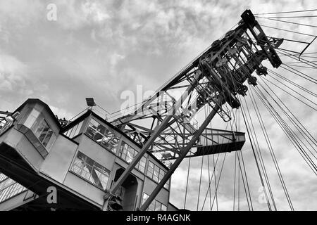 Verworfen Braunkohle Bagger im stillgelegten Tagebau Ferropolis Stockfoto