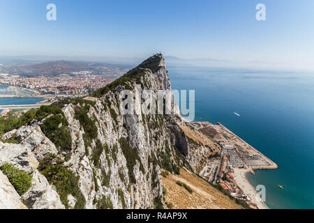 Der Felsen von Gibraltar an einem schönen Sommertag Stockfoto