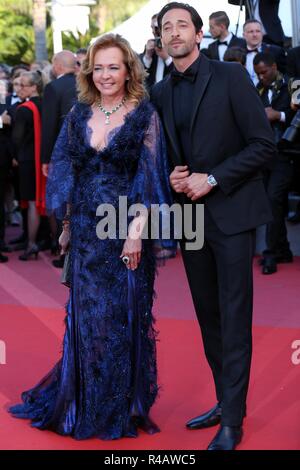 CANNES, Frankreich - 19. MAI 2018: Caroline Scheufele und Adrien Brody Spaziergang der rote Teppich an "dem Mann, der getötet Don Quixote" Screening Stockfoto