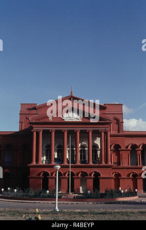 Die Außenseite des Karnataka High Court Building, Bangalore, Karnataka, Indien, Asien Stockfoto