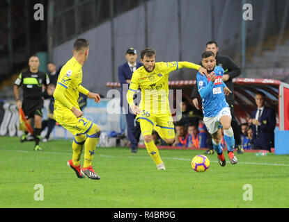 Neapel, Italien. 25 Nov, 2018. Neapel, Kampanien, Italien, 2018-11-25, italienische Serie A SSC Neapel - SC Chievo Verona. in Bildern Ergebnis SSC Napoli 0:0 SC Chievo Verona Credit: Fabio Sasso/Pacific Press/Alamy leben Nachrichten Stockfoto