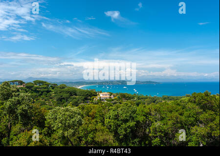 Blick vom Cap Camarat an der Küste von Pampelonne, Ramatuelle, Var, Provence-Alpes-Cote d'Azur, Frankreich, Europa Stockfoto