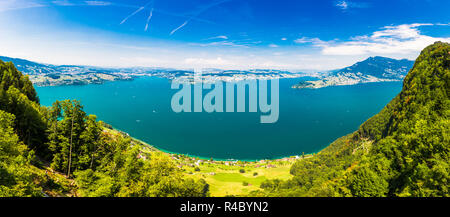 Schweizer Alpen in der Nähe von burgenstock mit der Ansicht von floralpina und Rigi, Schweiz, Europa. Stockfoto