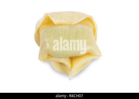 Studio geschossen von Tortellini/tortelloni auf weißem Hintergrund - Johannes Gollop Stockfoto