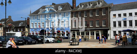 Fassade des Dukes Head Hotel, Marktplatz, Kings Lynn, Norfolk, England, Großbritannien, Großbritannien Stockfoto