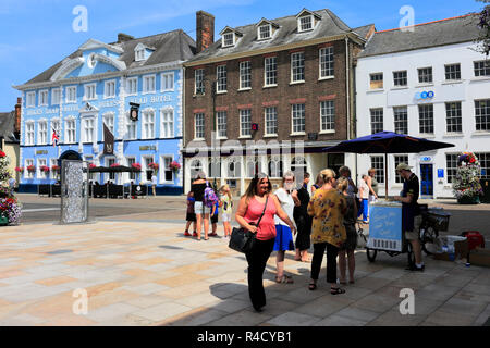 Fassade des Dukes Head Hotel, Marktplatz, Kings Lynn, Norfolk, England, Großbritannien, Großbritannien Stockfoto