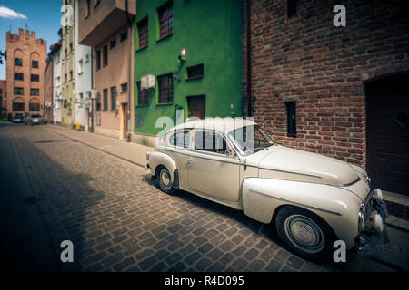 Retro Auto in der Straße von Danzig, Polen, Europa. Stockfoto