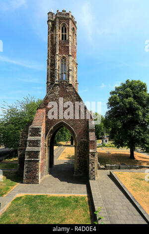 Sommer; Greyfriars Turm eines Franziskanerklosters; Tower Gardens, Kings Lynn, Norfolk, England, Großbritannien Stockfoto