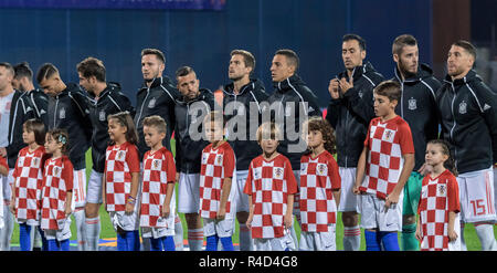 ZAGREB, KROATIEN - 15. NOVEMBER 2018: UEFA Nationen Liga Fussball Spiel Kroatien gegen Spanien. Spanien Spieler Aufstellung Stockfoto